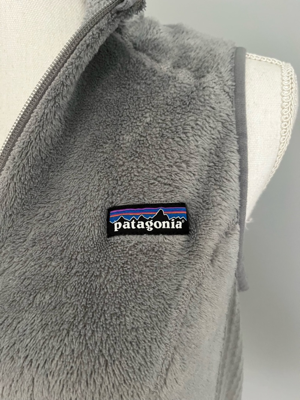 Patagonia R2 Polartec Thermal Pro women's thin gray fleece vest size Small. - Picture 3 of 7